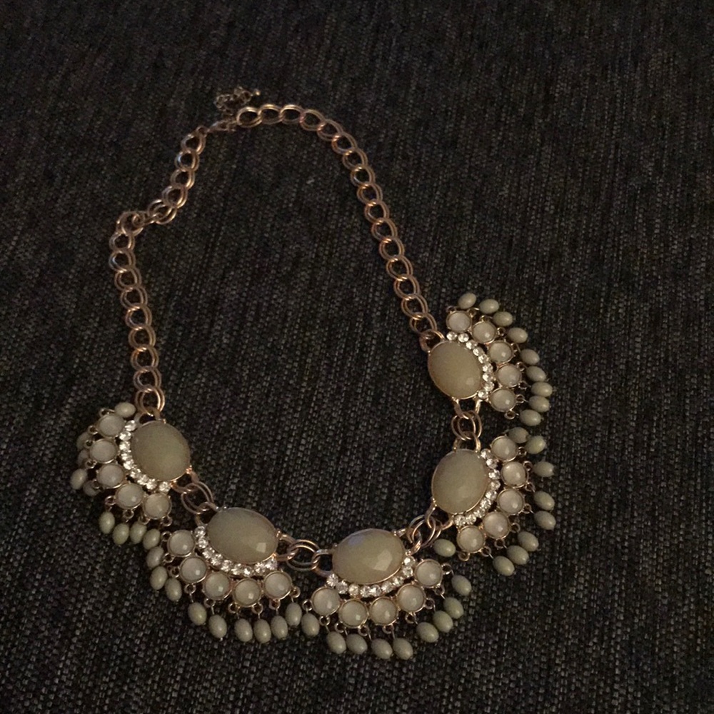 Green statement necklace
